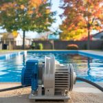 L’entretien malin de la pompe de piscine en octobre vous fait économiser une réparation coûteuse